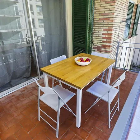 New Queens 2b Planetcostadorada Apartment *